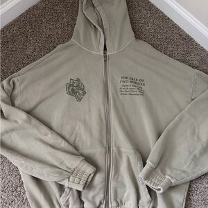 Darc Sport The Tale of Two Wolves Men’s Green Zip Up